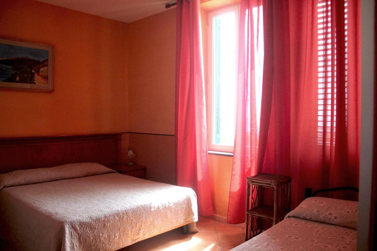 Villino Gregoraci Relais Bed & Breakfast Santa Marinella Ngoại thất bức ảnh